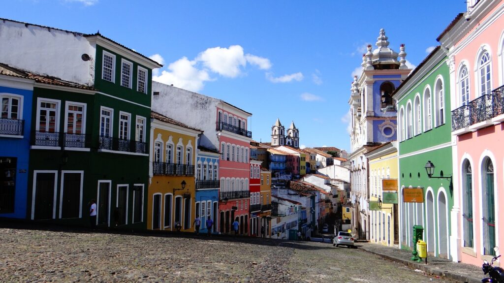 Foto do bairro histórico do Pelourinho, em Salvador, uma das Melhores Cidades do Brasil para Nomades Digitais